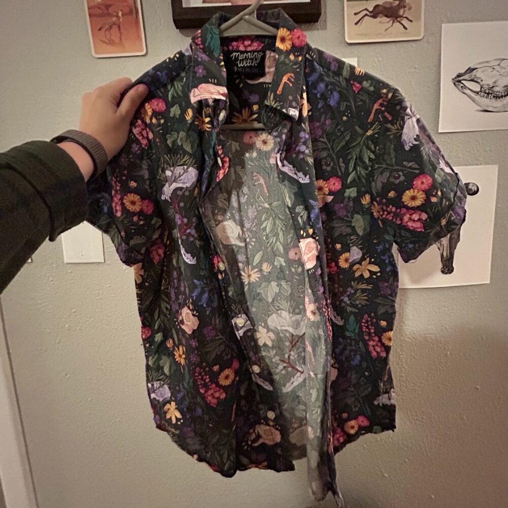 Witchy Garden Button short sleeve button up